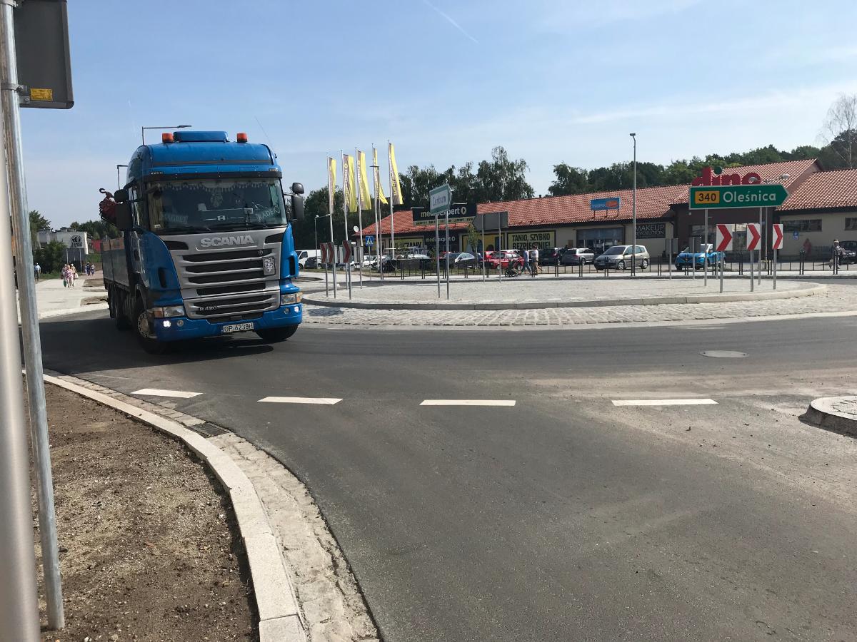 Jedno rondo otwarte, drugie w budowie. Ale jest małe 