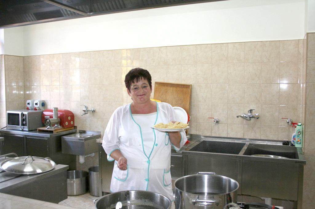 Burmistrz oddaje szkolną stołówkę w prywatne ręce