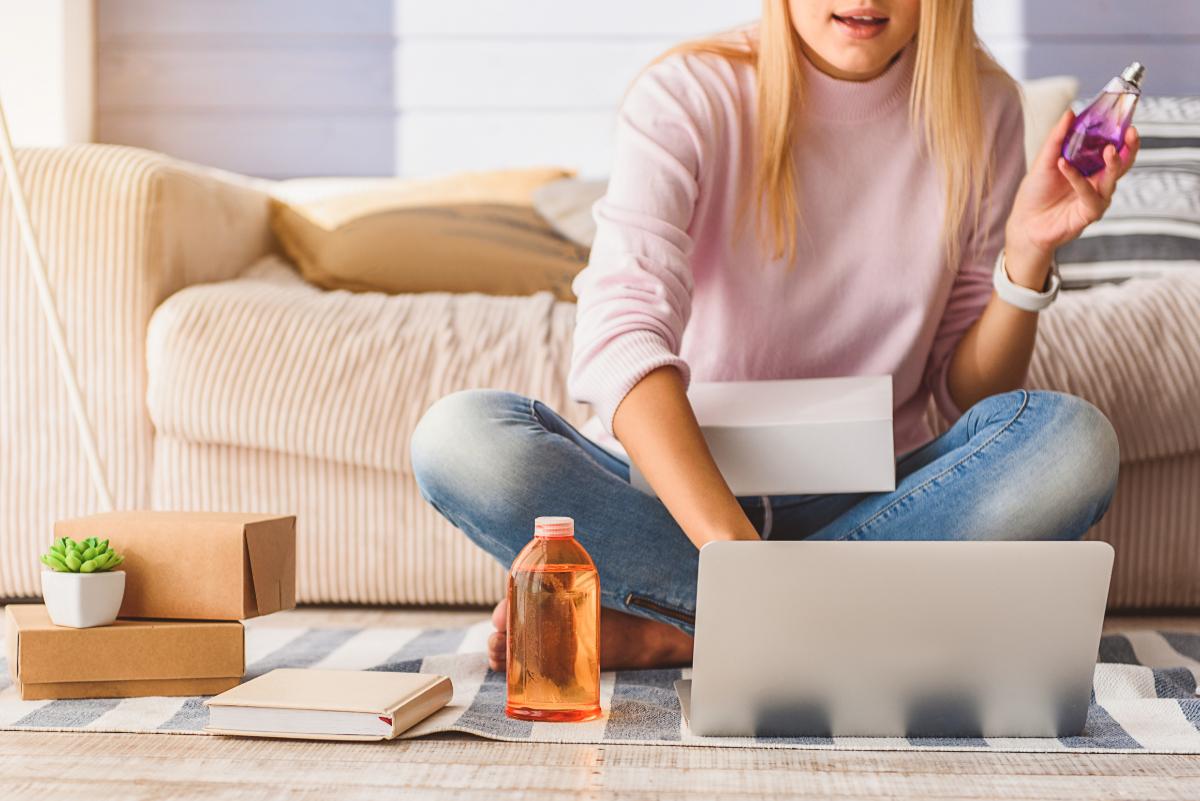 Dlaczego warto kupować kosmetyki w hurtowni internetowej?