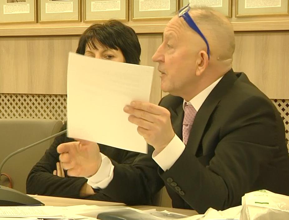 Szefowie Polonii zatrudniani w gminie? Radny składa interpelację