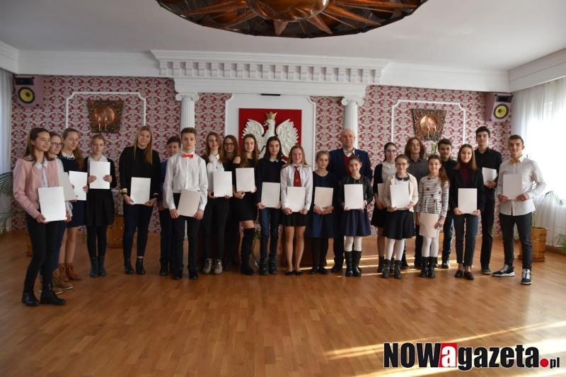 Stypendia Burmistrza rozdane