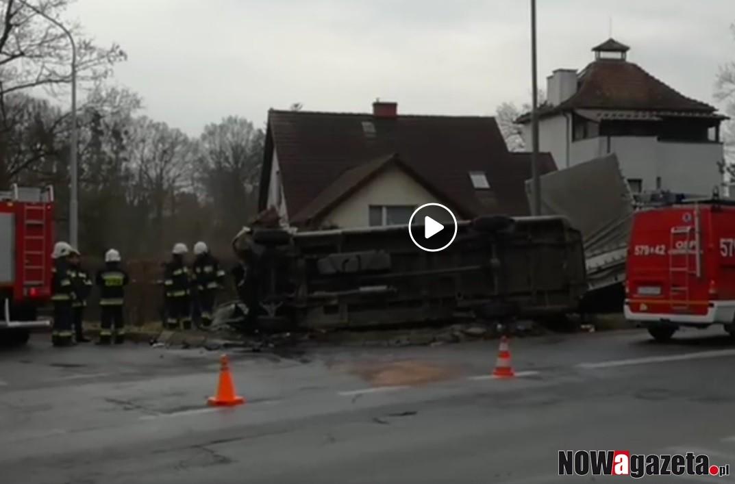 Wypadek na wyjeździe z Obornik Śląskich [FILM]