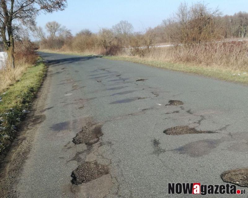 Droga dziurawa jak szwajcarski ser