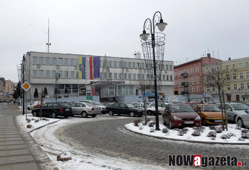 Jeśli chcesz załatwić coś w urzędzie przed świętami, to musisz pospieszyć się... Jak urzędy pracują w Wigilię?