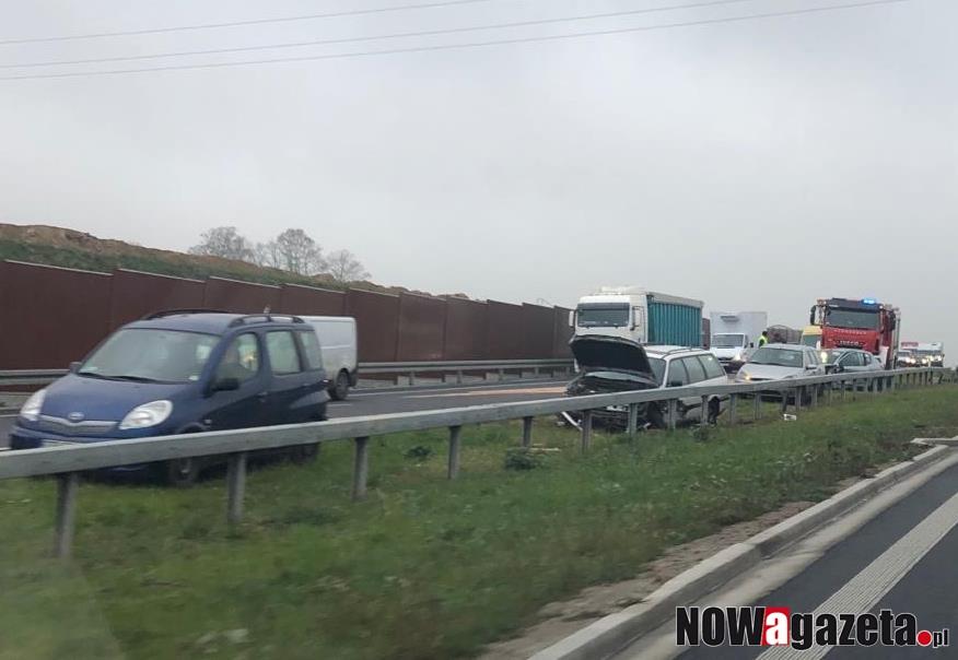 Wypadek na S5 | Kilkukilometrowy korek w kierunku Wrocławia