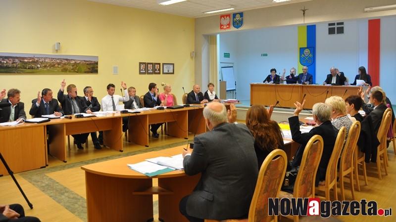 Za chwilę rozpocznie się sesja Rady Miejskiej w Trzebnicy. Obejrzyj transmisję na żywo.