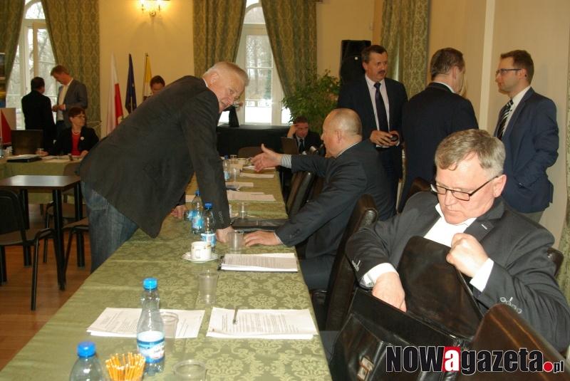 Znamy terminy pierwszych sesji rad!