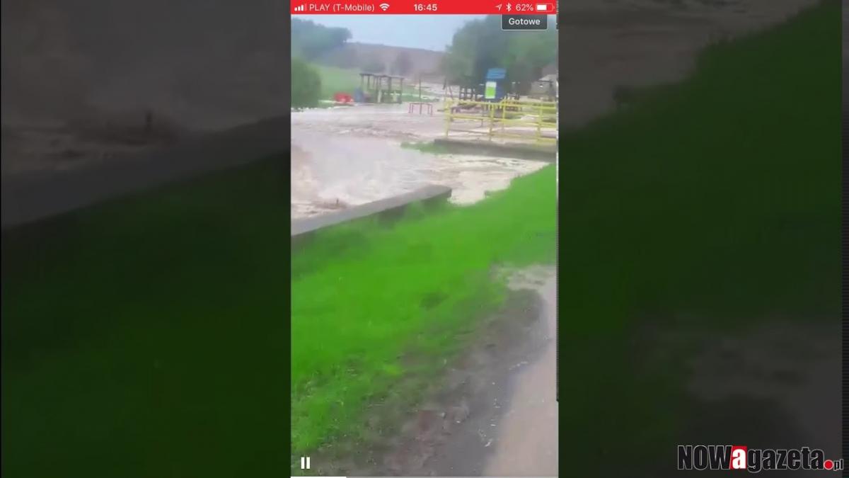 Skutki ulewnych deszczy, które przeszły nad powiatem [FILM]
