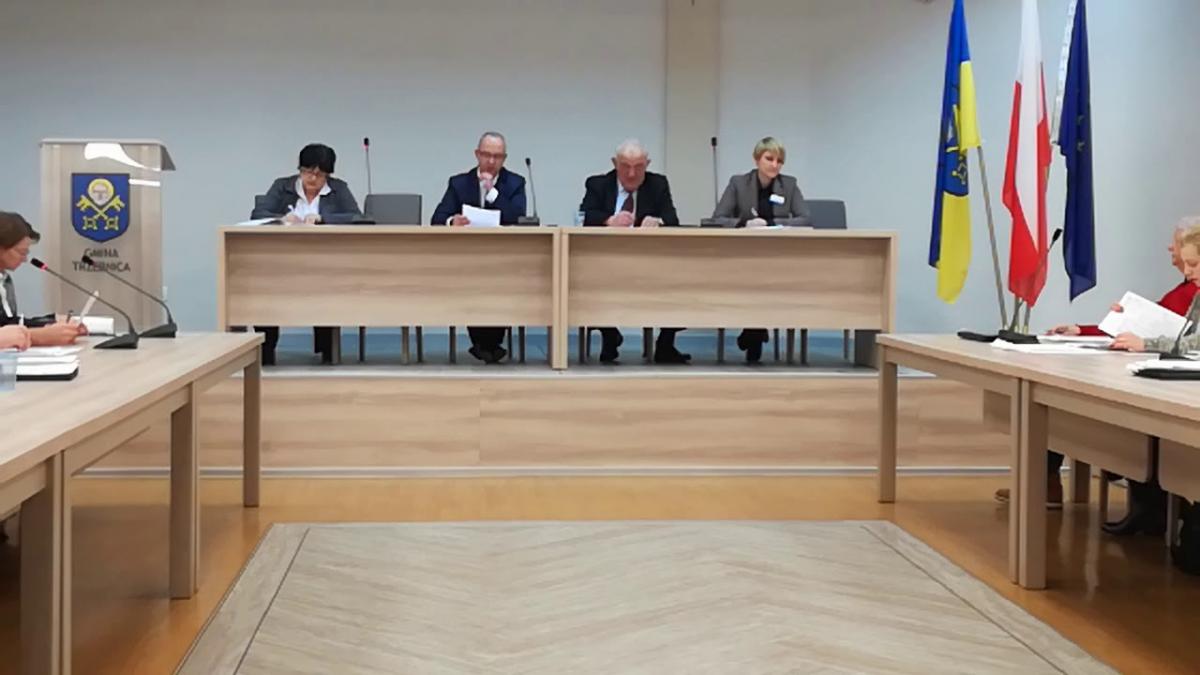 Zobacz pasjonującą dyskusję radnych na obradach w Gminie Trzebnica [FILM]