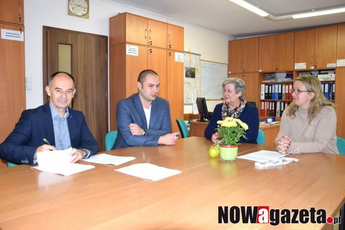 Prąd ze słońca dla szkoły
