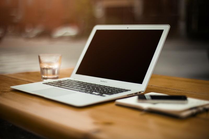 Czym są i jak działają chwilówki online?