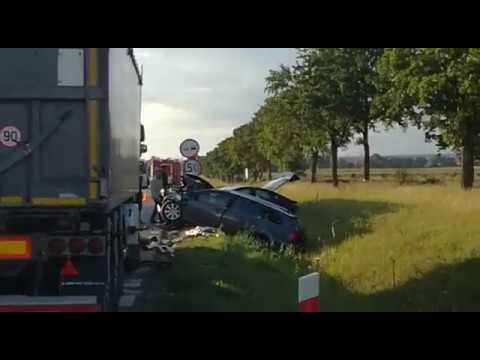 Uwaga! Śmiertelny wypadek pod Pawłowem Trzebnickim [Film]