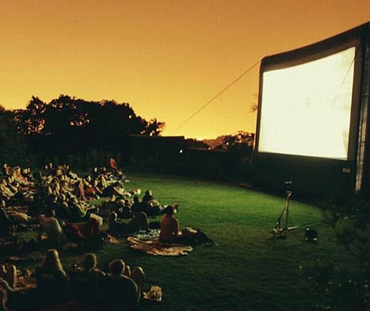 Startuje letnie kino plenerowe