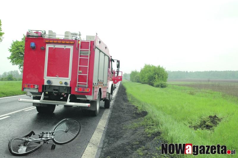 Bosak spadł z wozu strażackiego i zabił rowerzystkę