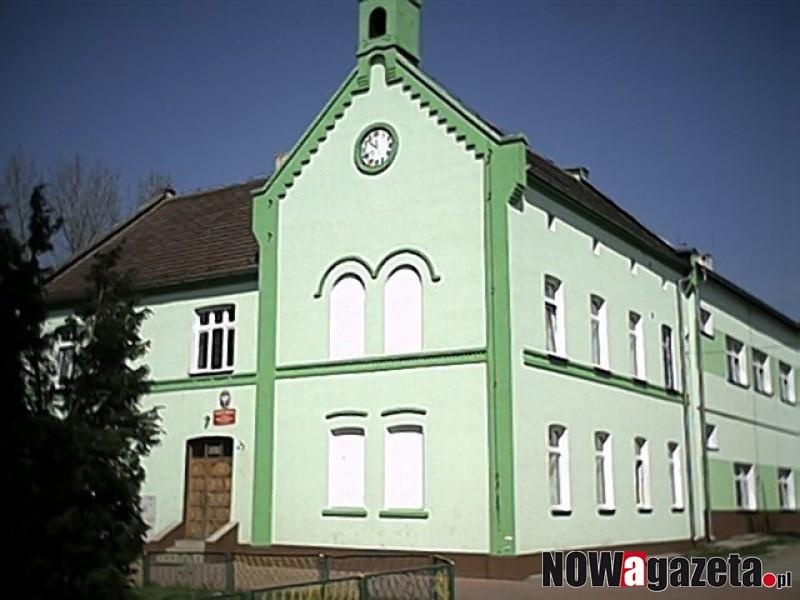 Pół miliona złotych dla szkoły w Czeszowie