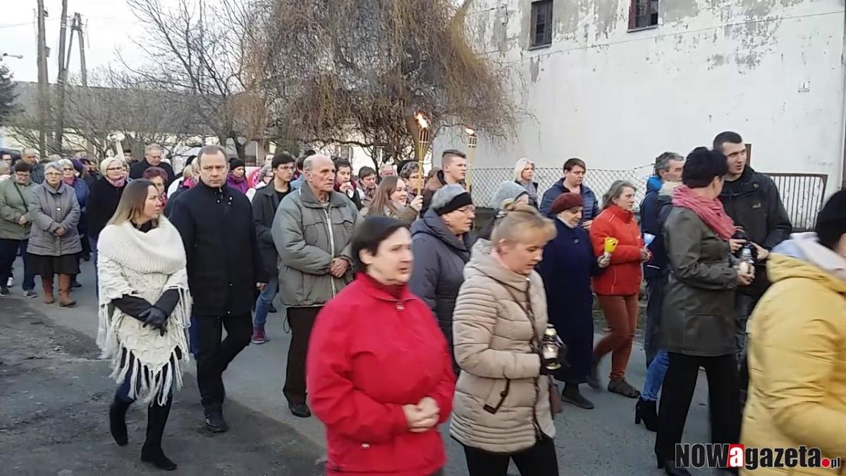 Droga Krzyżowa Ulicami Siemianic i Morzęcina Wielkiego [Film]