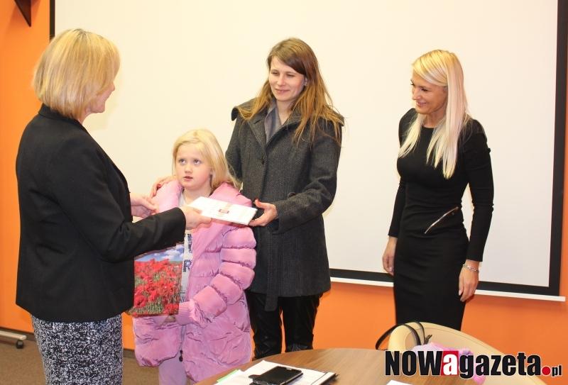 Nagrody za miesiąc grudzień w konkursie meldunkowym wręczone