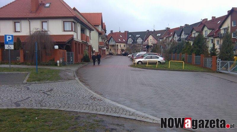 Brak oświetlenia i organizacji ruchu przy ul. Pobożnego