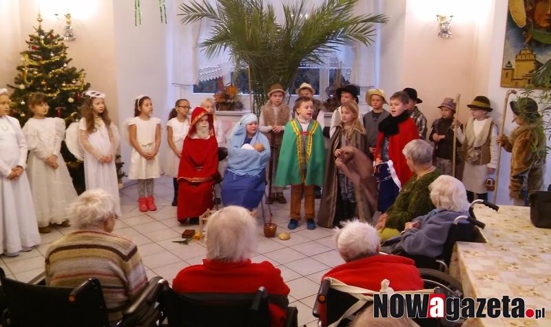 Uczniowie z wizytą w Zakładzie Opiekuńczo - Leczniczym w Trzebnicy
