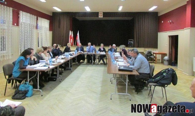 Sesja w Zawoni: wciąż brak odpowiedzi na najważniejsze pytania