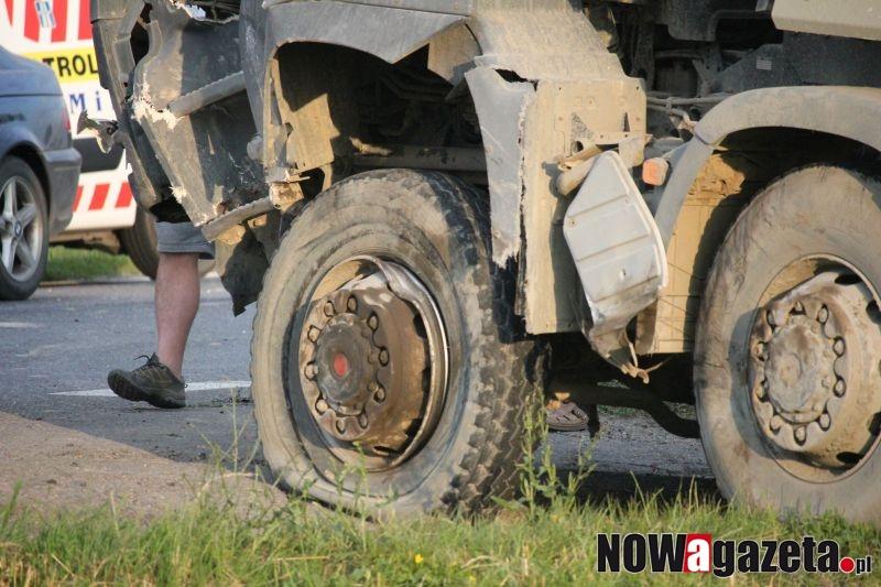 Pijany prowadził ciężarówkę z fajerwerkami