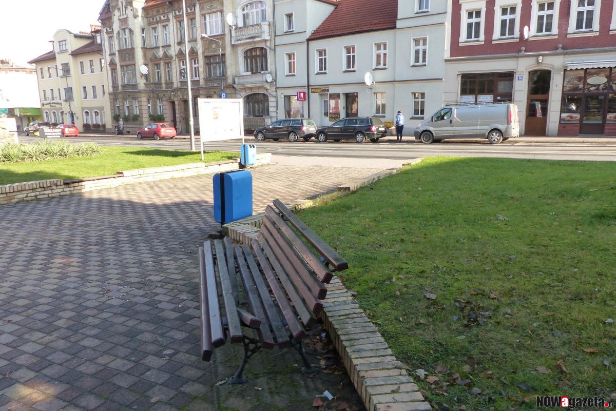 Zniszczona ławka