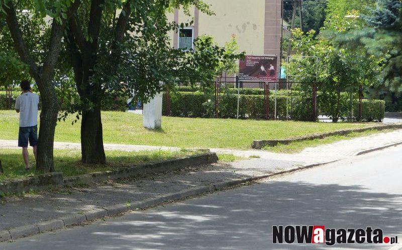 Rozebrali szpecący płot