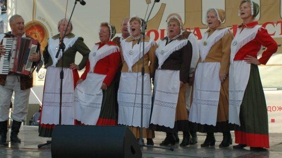 Przegląd zespołów ludowych w Obornikach Śl.