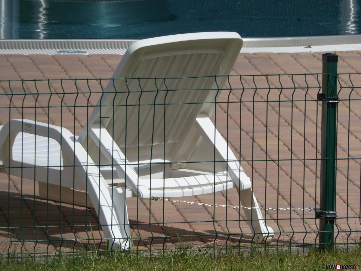 Leżak na łańcuchu czyli Bareja w Parku Wodnym