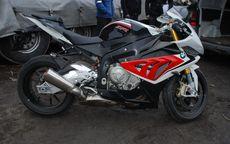 Ukradli motocykl za 64 tys. zł, zdradziły ich bilety