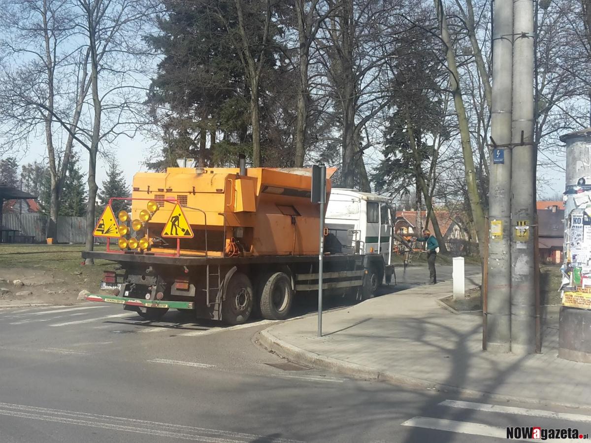 Zalepiają dziury. Nareszcie!