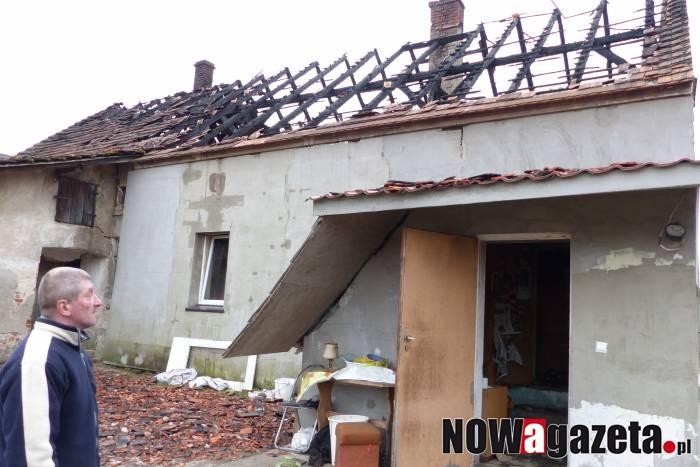 Pożar strawił ich dom i dobytek, pogorzelcy z Biedaszkowa Wiekiego potrzebują pomocy