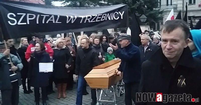 Skąd powstał dług szpitala? Dlaczego pracownicy wyszli na ulice?