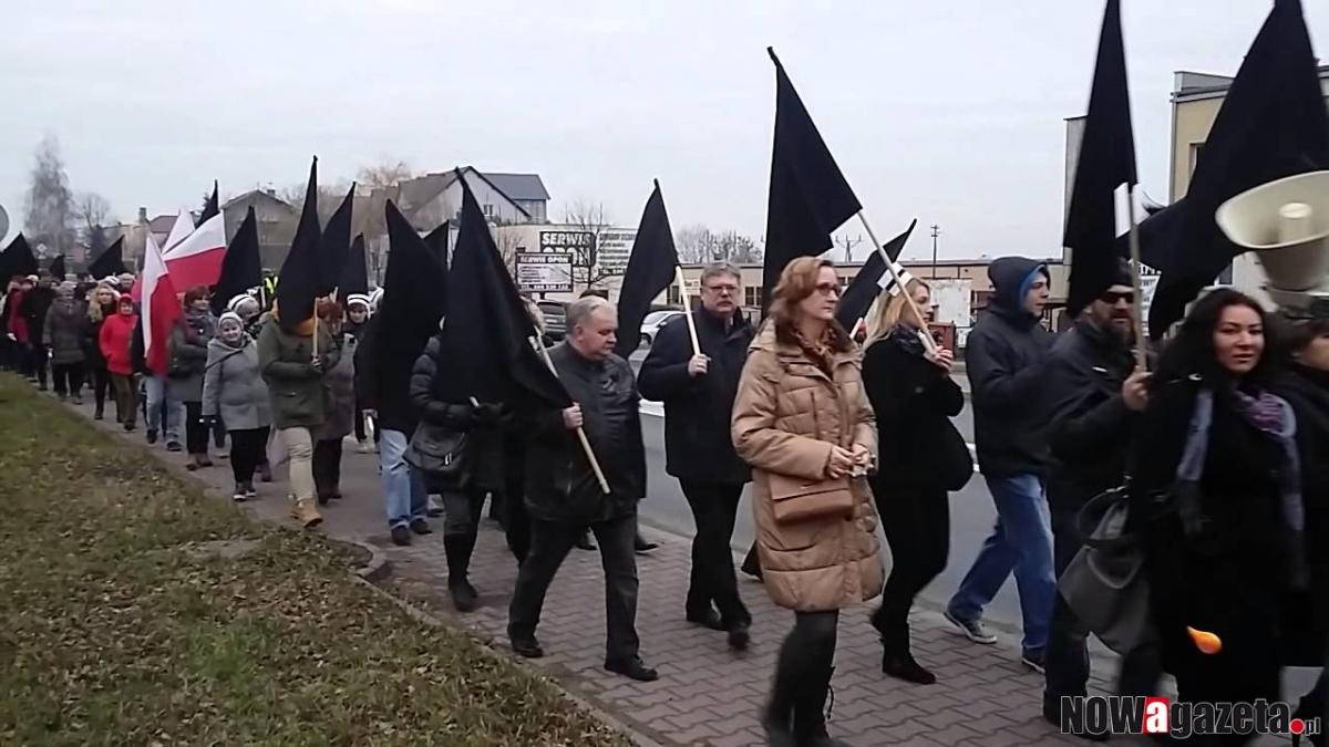 Ulicami Trzebnicy przeszedł kondukt żałobny [FILM]