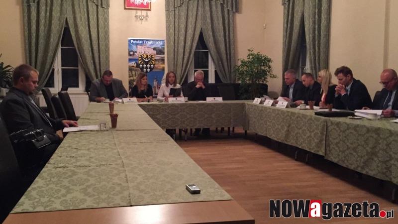 Ile zarabiają kancelarie prawne za obsługę starostwa?