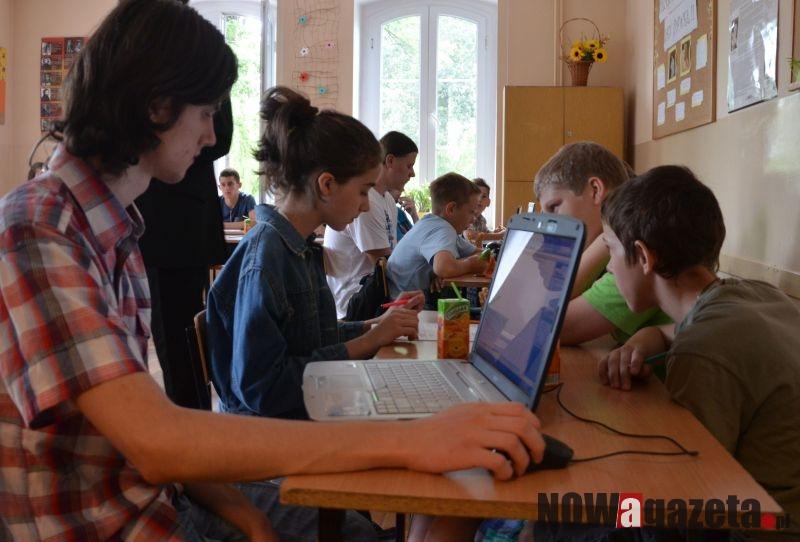 Zabawa w dziennikarstwo w języku angielskim