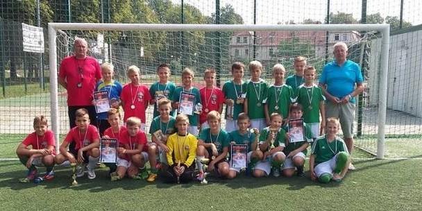 Wakacyjny futbol w Żmigrodzie