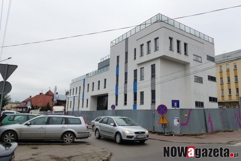Zmiana koncepcji budowy Przychodni Zdrowia; handel zamiast rehabilitacji i gabinetów lekarskich