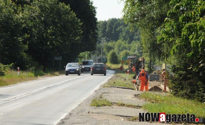 Rozpoczęła się budowa chodnika