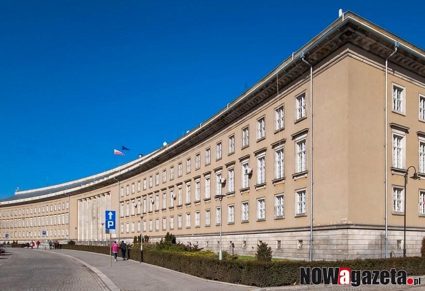 Co wolno sejmikowi, a co wojewodzie?