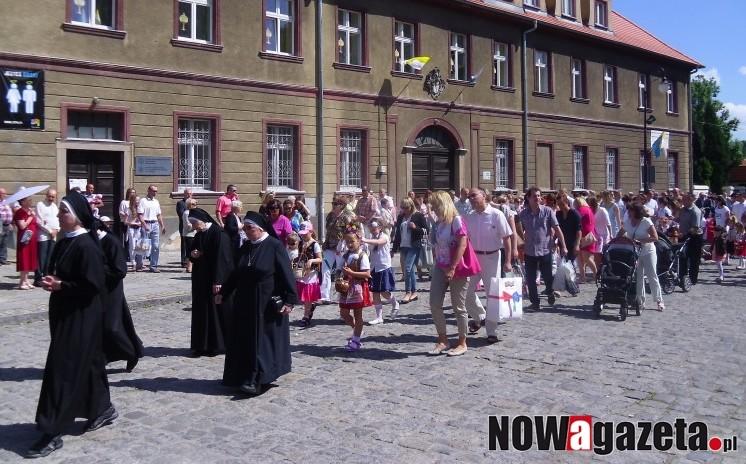 Procesja przeszła ulicami Trzebnicy