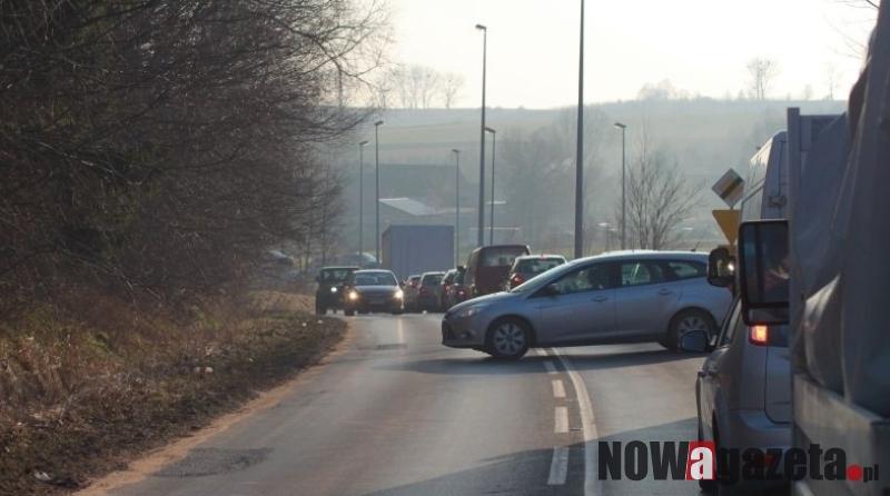 Ogromny korek zablokował 