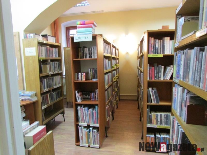 W bibliotece ciasno jak w kurniku
