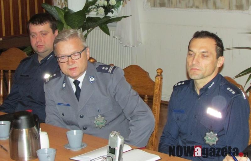 Z dyżurki na ulicę, a pies na L4