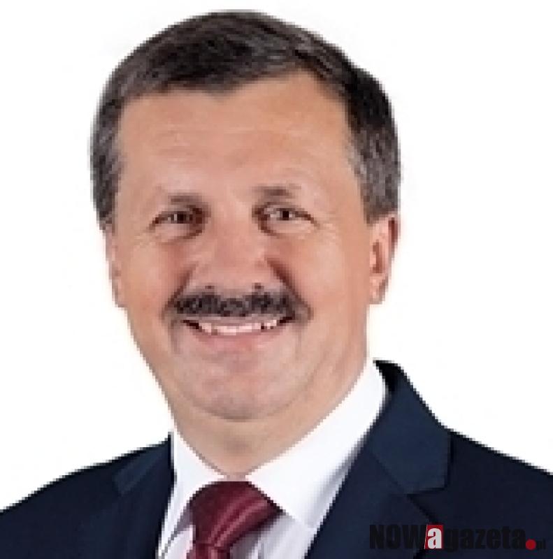 Wielotysięczne odprawy dla odchodzących włodarzy...