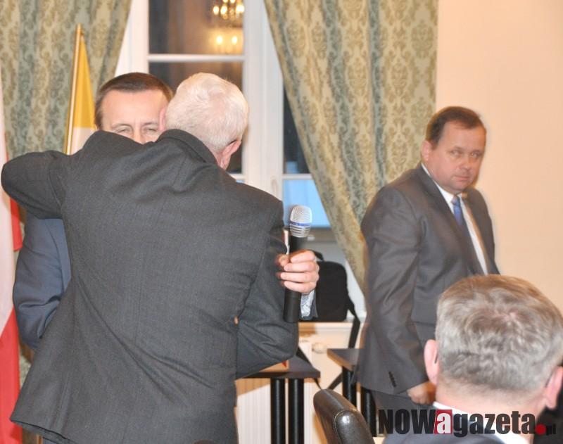 Z ostatniej chwili. Wojewoda stwierdził, nieważność w sprawie wyboru Przewodniczącego Rady Powiatu. Co ze starostą?