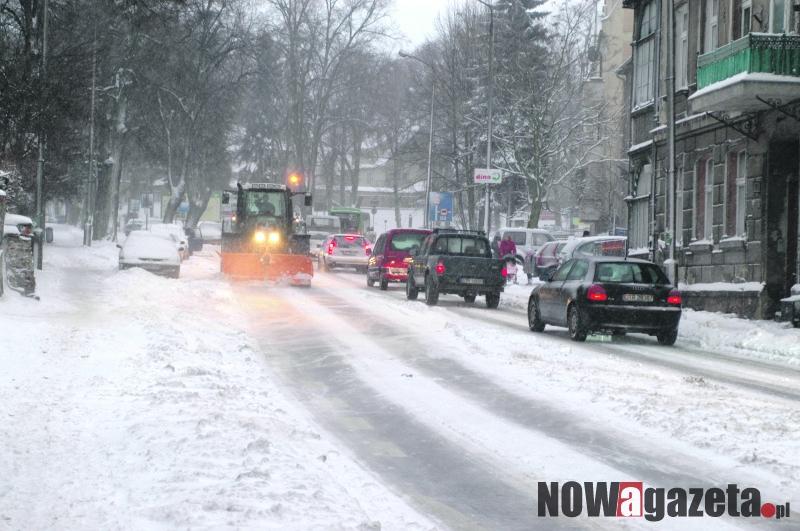 Jak bezpiecznie jeździć zimą - PRZYPOMNIENIE