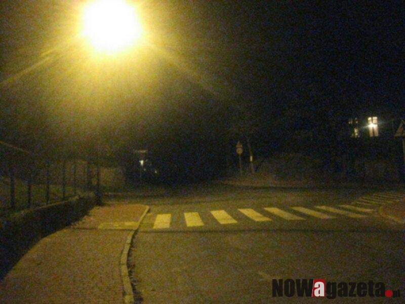Ulica Polna tonie w mroku