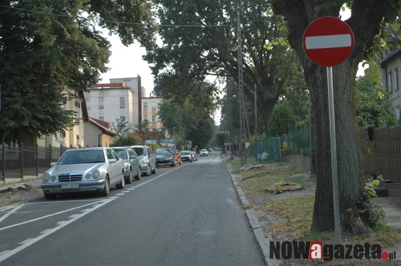 Zakaz wjazdu, ulica dwukierunkowa - zmiany w organizacji ruchu