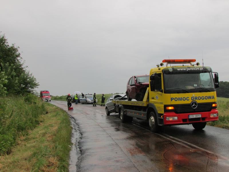 Groźny wypadek pomiędzy Trzebnicą a Obornikami Śl.